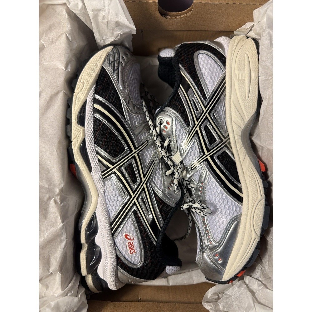 asics gel-nimbus 10.1 white black Women's 6.5 & Men's 5